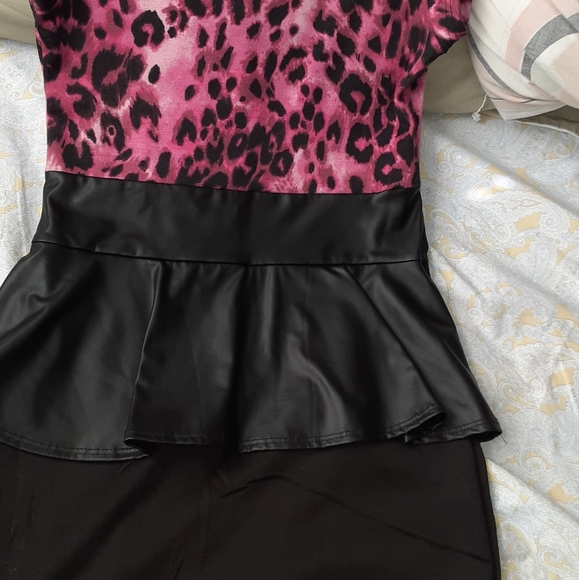 Dress - Picture 5 of 7